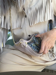STRIKKET TASKE - CROSS-BODY-KÆDE - 22x11x5CM - KHAKI