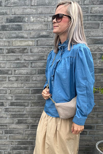 FÅ STYK - STRIKKET TASKE - CROSS-BODY-KÆDE - 22x11x5CM - KHAKI