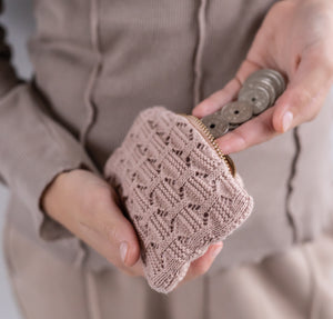 KNITTED TOILET BAG - TOTE - BEIGE - 30X22X11 CM - LARGE