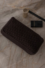 NYHED - STRIKKET CLUTCH - CHOCLATE - 22X11X5CM