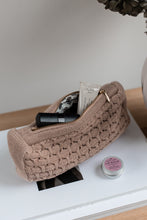 PHOTO SAMPLE - KNITTED CLUTCH - ROSE - 22X11X5CM