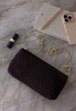 LIMITED EDITION - KNIT CLUTCH - CROSS-BODY CHAIN ​​- 22x11x5CM - EARTH BROWNN