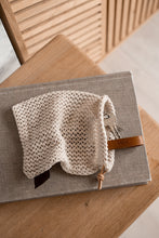 KNITTED ALL ROUND BAG - BEIGE - 15X20CM