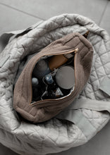 STRIKKET TOILETTASKE - TOTE - GINGER SNAP - 30X22X11 CM