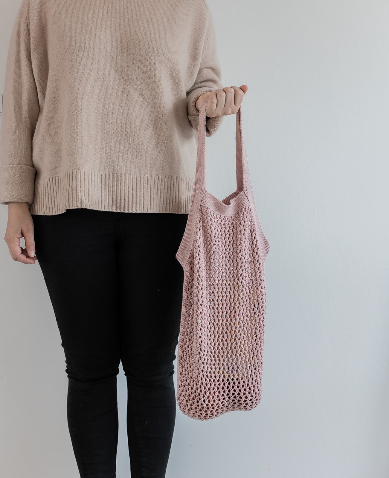 KNITTED TOTE BAG - LIGHT PINK - 37x37CM